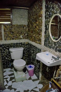 LAS CABANAS RESORT – PALAWAN, PHILIPPINES - The mosaic bathroom