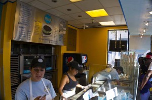 CREAM – BERKELEY, CA – USA - Counter and delightful service