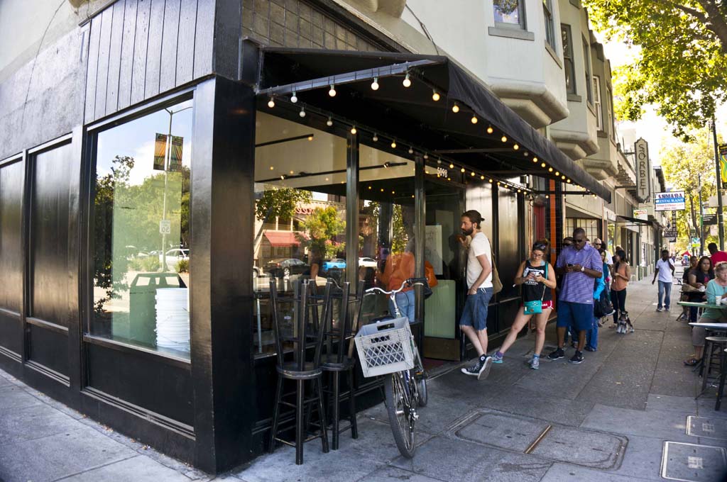 BAKESALE BETTY – OAKLAND, CA – USA - Store Front