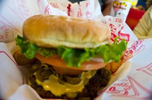 Teddy's Bigger Burgers - Hawaii - Tasty burger with jalapenos