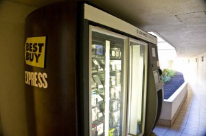 Sheraton Maui - Hawaii - Best Buy vending machine