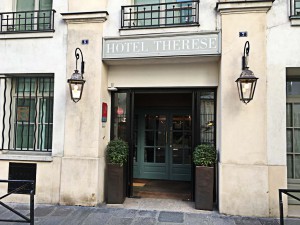 Hotel Therese Entry