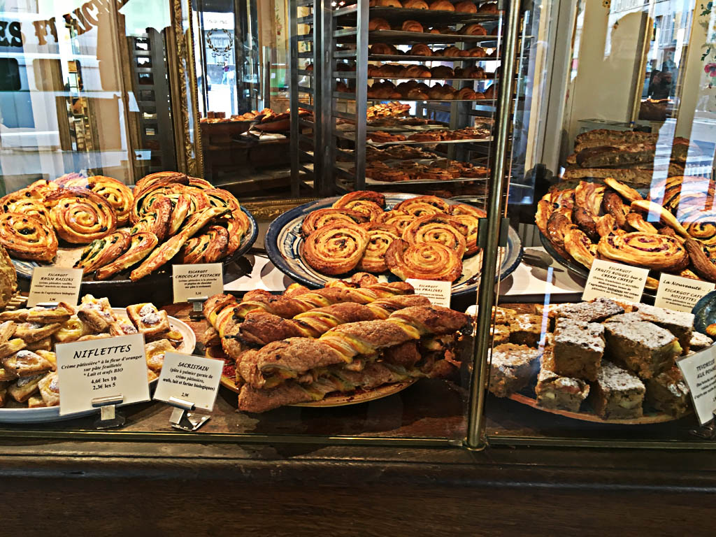 Du Pain et Des Idees - Paris, France - Review